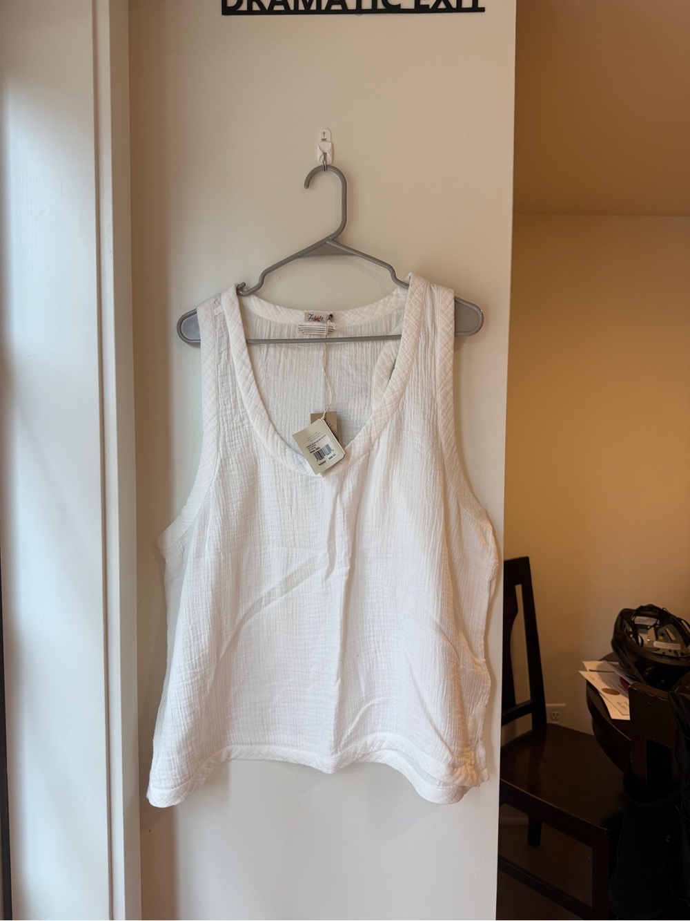 NWT Faherty White Textured Cotton Scoop Neck Tank